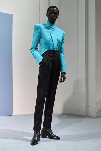 Look 7
